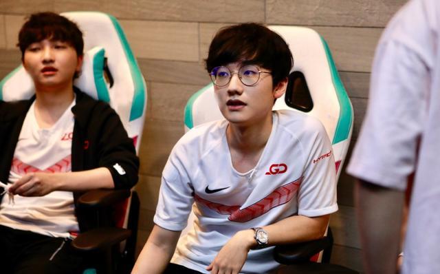 赛的桂冠 赛的桂冠